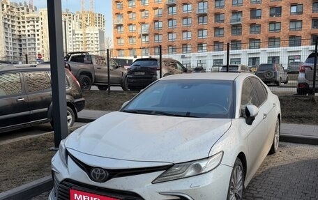 Toyota Camry, 2019 год, 2 000 000 рублей, 1 фотография