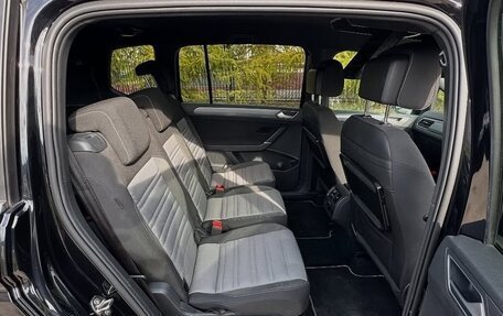 Volkswagen Touran III, 2017 год, 1 290 000 рублей, 8 фотография