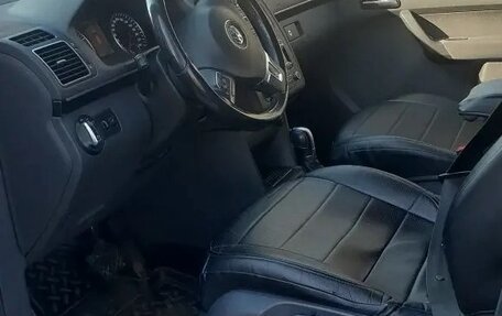 Volkswagen Touran III, 2012 год, 1 000 000 рублей, 14 фотография