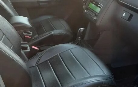 Volkswagen Touran III, 2012 год, 1 000 000 рублей, 16 фотография