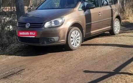 Volkswagen Touran III, 2012 год, 1 000 000 рублей, 8 фотография