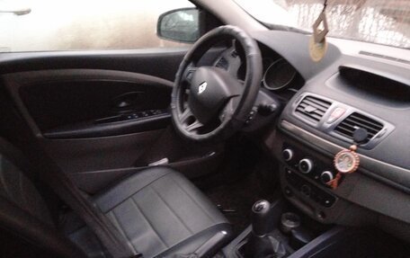 Renault Megane III, 2010 год, 750 000 рублей, 3 фотография