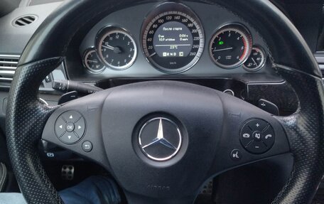 Mercedes-Benz E-Класс, 2010 год, 1 300 000 рублей, 2 фотография