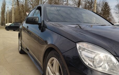 Mercedes-Benz E-Класс, 2010 год, 1 300 000 рублей, 5 фотография