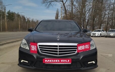 Mercedes-Benz E-Класс, 2010 год, 1 300 000 рублей, 4 фотография