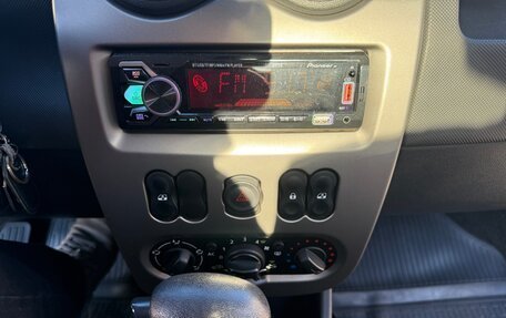 Renault Logan I, 2015 год, 750 000 рублей, 7 фотография