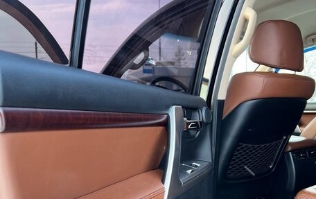 Toyota Land Cruiser 200, 2014 год, 4 600 000 рублей, 18 фотография