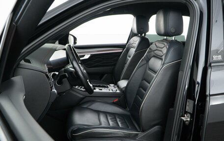 Volkswagen Touareg III, 2019 год, 8 843 055 рублей, 11 фотография