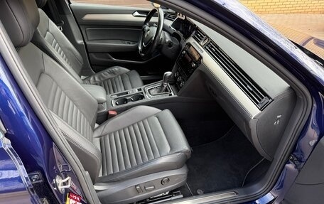 Volkswagen Passat B8 рестайлинг, 2019 год, 2 850 000 рублей, 13 фотография