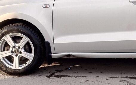 Volkswagen Polo VI (EU Market), 2011 год, 700 000 рублей, 10 фотография