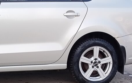 Volkswagen Polo VI (EU Market), 2011 год, 700 000 рублей, 7 фотография