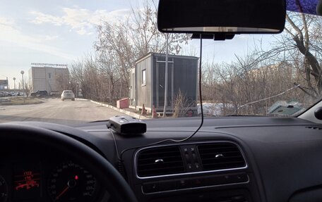 Volkswagen Polo VI (EU Market), 2011 год, 700 000 рублей, 16 фотография