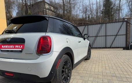 MINI Hatch, 2020 год, 1 995 000 рублей, 3 фотография