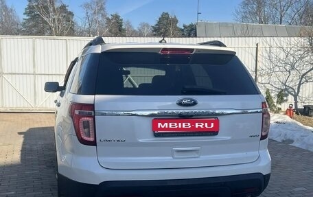 Ford Explorer VI, 2013 год, 1 500 000 рублей, 9 фотография