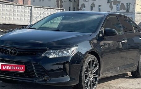 Toyota Camry, 2017 год, 3 200 000 рублей, 1 фотография
