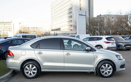 Volkswagen Polo VI (EU Market), 2011 год, 678 000 рублей, 3 фотография