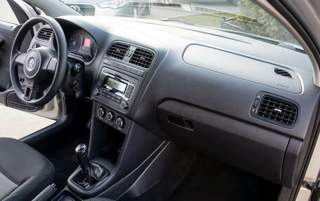 Volkswagen Polo VI (EU Market), 2011 год, 678 000 рублей, 7 фотография