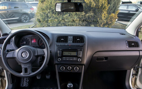 Volkswagen Polo VI (EU Market), 2011 год, 678 000 рублей, 10 фотография