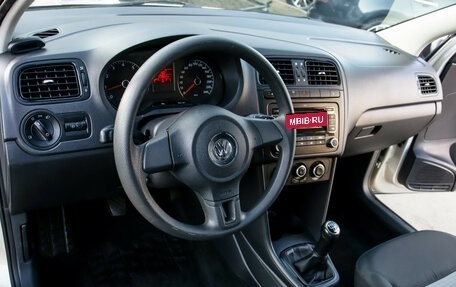 Volkswagen Polo VI (EU Market), 2011 год, 678 000 рублей, 15 фотография