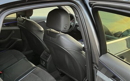 Audi A4, 2017 год, 2 900 000 рублей, 10 фотография