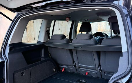 Volkswagen Touran III, 2011 год, 990 000 рублей, 10 фотография