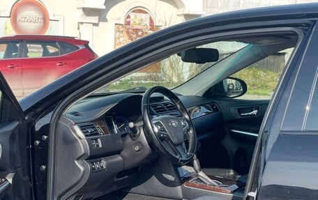 Toyota Camry, 2017 год, 3 200 000 рублей, 11 фотография