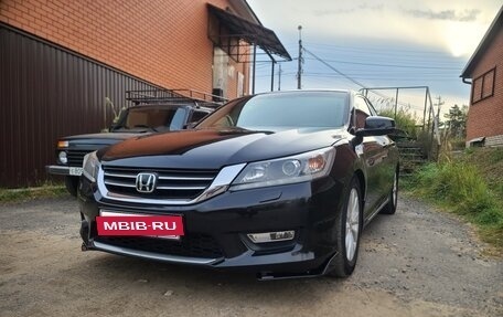 Honda Accord IX рестайлинг, 2013 год, 1 370 000 рублей, 8 фотография