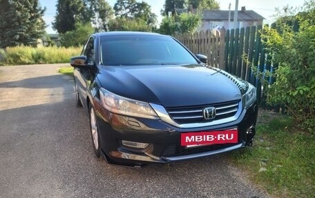 Honda Accord IX рестайлинг, 2013 год, 1 370 000 рублей, 3 фотография