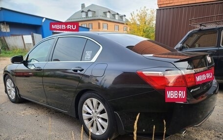 Honda Accord IX рестайлинг, 2013 год, 1 370 000 рублей, 10 фотография