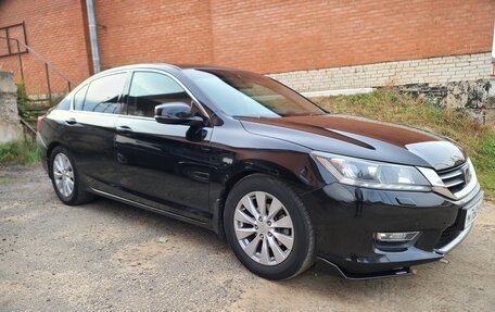 Honda Accord IX рестайлинг, 2013 год, 1 370 000 рублей, 13 фотография