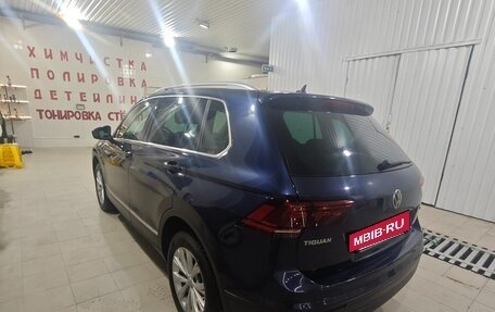 Volkswagen Tiguan II, 2017 год, 2 660 000 рублей, 7 фотография