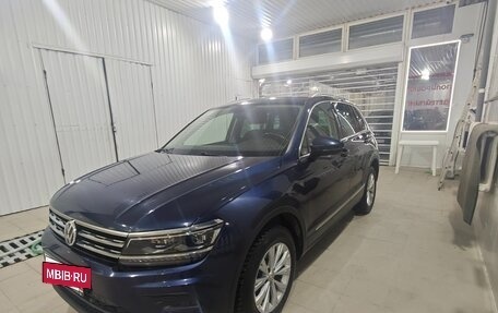 Volkswagen Tiguan II, 2017 год, 2 660 000 рублей, 3 фотография