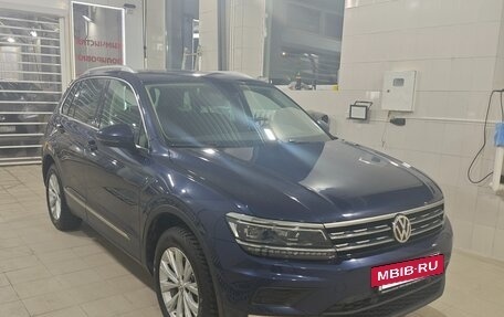 Volkswagen Tiguan II, 2017 год, 2 660 000 рублей, 2 фотография