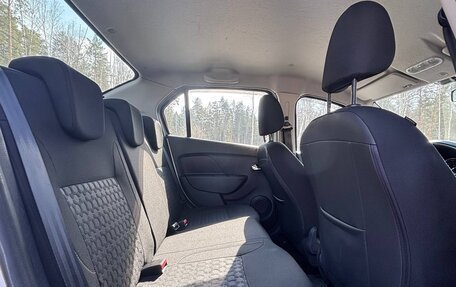 Renault Logan II, 2015 год, 750 000 рублей, 11 фотография