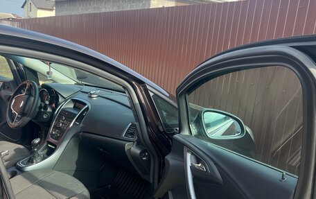 Opel Astra J, 2014 год, 1 100 000 рублей, 25 фотография