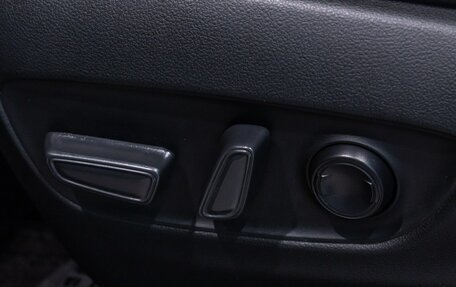 Toyota RAV4, 2025 год, 4 990 000 рублей, 19 фотография