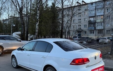 Volkswagen Passat B7, 2013 год, 870 000 рублей, 4 фотография