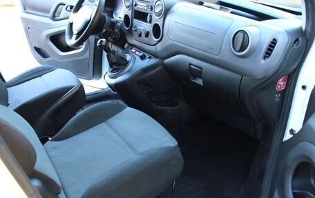 Peugeot Partner II рестайлинг 2, 2017 год, 1 100 000 рублей, 12 фотография