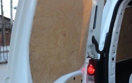 Peugeot Partner II рестайлинг 2, 2017 год, 1 100 000 рублей, 21 фотография