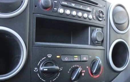 Peugeot Partner II рестайлинг 2, 2017 год, 1 100 000 рублей, 26 фотография