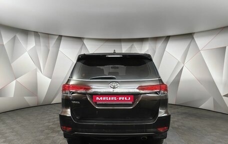 Toyota Fortuner II, 2018 год, 3 199 000 рублей, 8 фотография