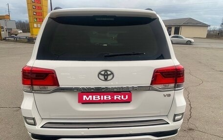 Toyota Land Cruiser 200, 2012 год, 4 200 000 рублей, 5 фотография