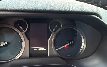 Toyota Land Cruiser Prado 150 рестайлинг 2, 2022 год, 7 000 000 рублей, 11 фотография