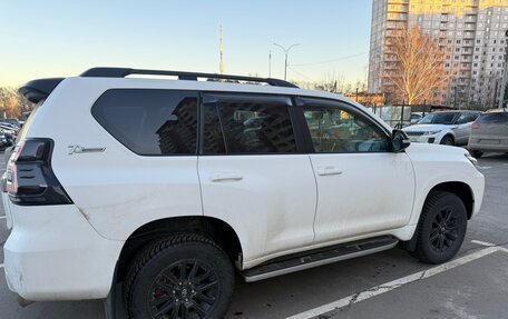 Toyota Land Cruiser Prado 150 рестайлинг 2, 2022 год, 7 000 000 рублей, 9 фотография