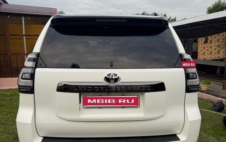 Toyota Land Cruiser Prado 150 рестайлинг 2, 2022 год, 7 000 000 рублей, 17 фотография