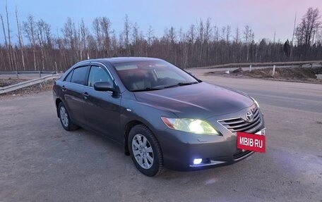 Toyota Camry, 2007 год, 850 000 рублей, 2 фотография