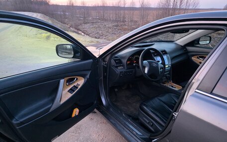 Toyota Camry, 2007 год, 850 000 рублей, 6 фотография