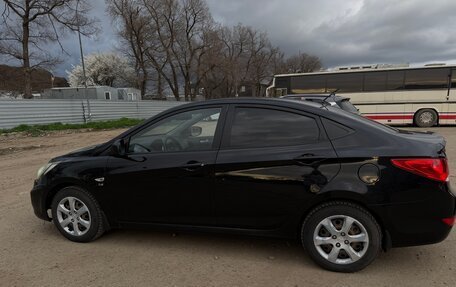 Hyundai Solaris II рестайлинг, 2013 год, 650 000 рублей, 4 фотография