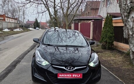 Hyundai Elantra V, 2015 год, 1 350 000 рублей, 1 фотография