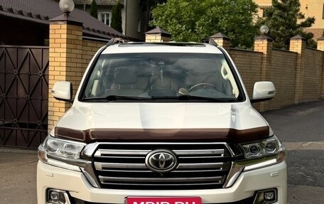 Toyota Land Cruiser 200, 2015 год, 5 200 000 рублей, 1 фотография